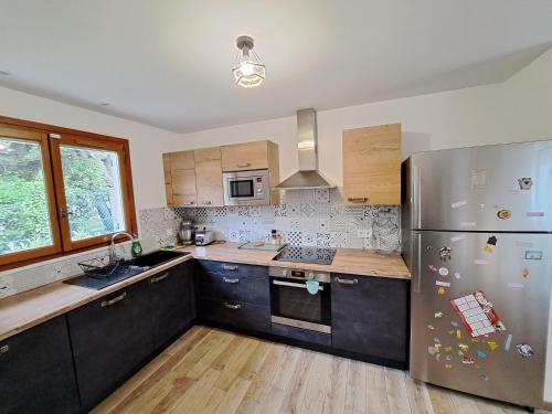 L'écureuil parisien Maison de charme avec jardin proche Paris (L'ecureuil parisien Maison de charme avec jardin proche Paris) in Cormeilles-en-Parisis