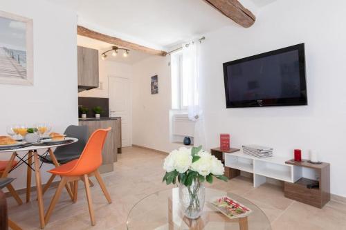 LA PAIA - BRAND NEW FLAT 3 Guests OLD TOWN 5 min. from beach - Location saisonnière - Antibes