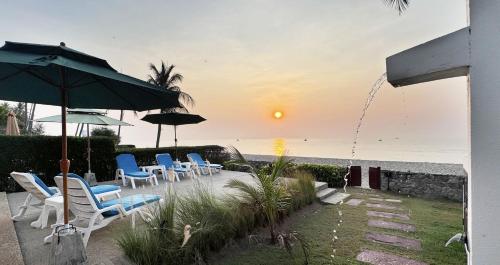 Absolute Beachfront villa