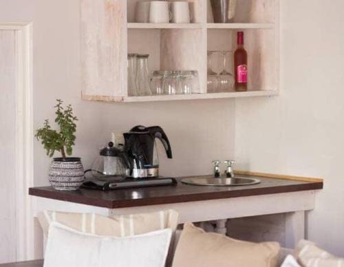 Loddey`s Guest House - by Beach Collection