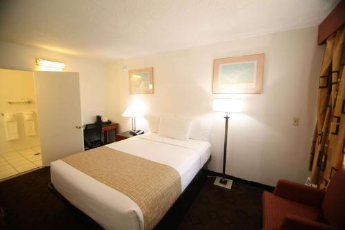 Travelodge by Wyndham Burbank-Glendale in Burbank, USA
