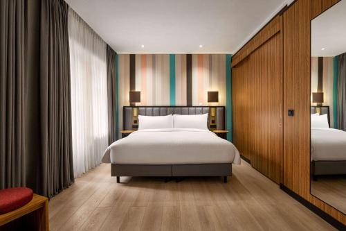 room detail thumbnail 0