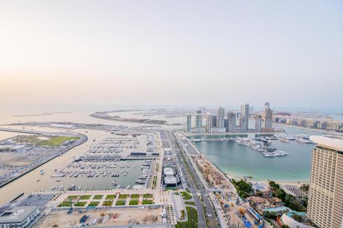 VIBES by Beds and Company - 51st Floor, Full Sea View, Dubai