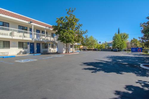 Motel 6-Redding, CA - South