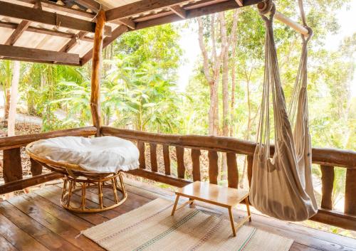 Serene Jungle Retreat: Aum House