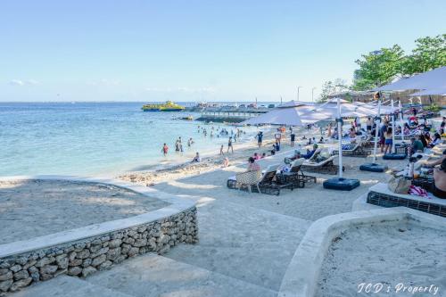 56sqm 2BR Condo at Mactan Newtown Pool and Beach Access! 56sqm 2BR Condo at Mactan Newtown Pool and Beach Access!