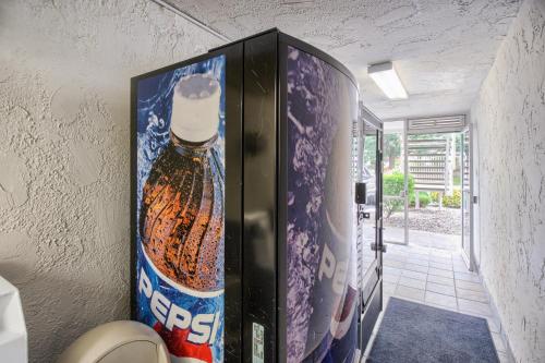 埃弗雷特南汽车旅馆6号 埃弗雷特南汽车旅馆6号