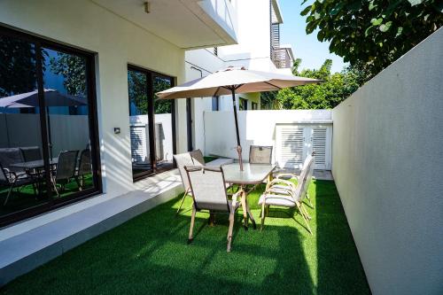 Jardín, Luxury Villa by the sea in Fujairah Beach