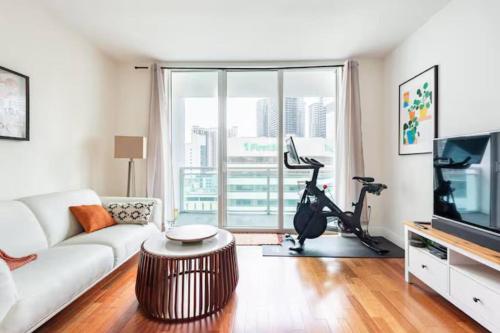 Brickell High Rise Living at its best! w/ Pool Gym thumb 3