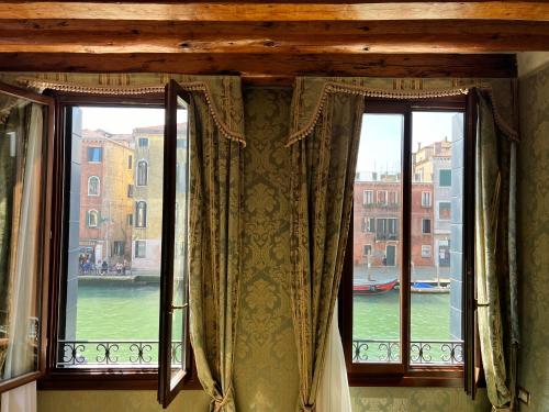 Camera doppia o twin, vista sul canale