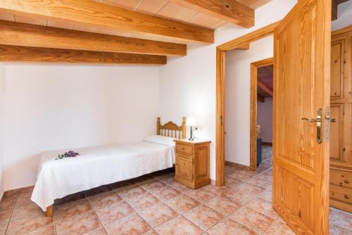 Ideal Property Mallorca - Can Petit - Tap to explore photos