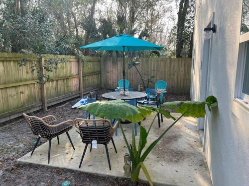 The August - 3BR 2.5BA Open Concept 1.4 Mi to Town in Other