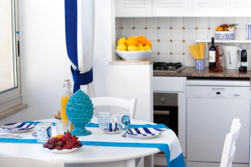 Apartment with Sea View room in Casa Mimosa