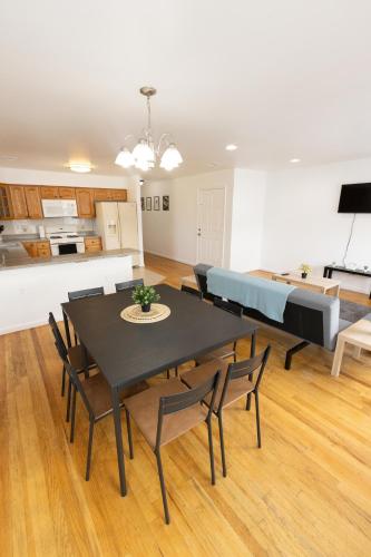Elegant 3Bedroom Apt Close to NYC in Jersey City, USA