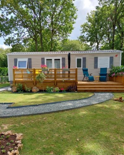 Mobil-home spacieux et confortable avec terrasse bien exposée - Location saisonnière - Marcilly-sur-Eure