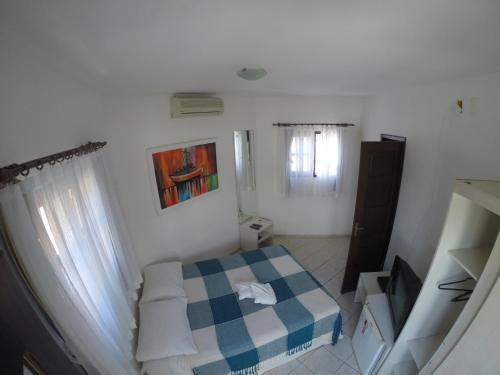 Standard Double Room image 6