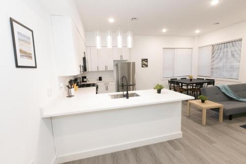 Mins to NYC - Lavish modern 2-bed apartment in Bayonne, USA