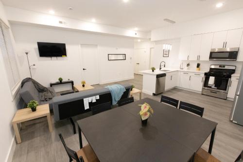Mins to NYC - Lavish modern 2-bed apartment