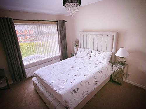 Entire 3-Bedroom Home in Oldham - Guest house