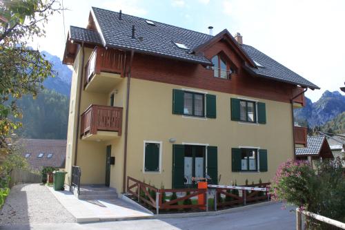 Apartment Mojstrovka in center with private sauna