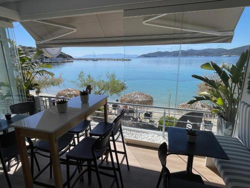 餐廳, Thalassa view in 埃雷特里亞