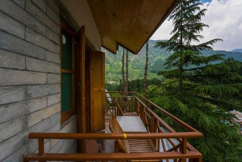 Hippie Panda in מנאלי