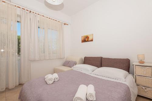 One-Bedroom Apartment with Balcony image 10