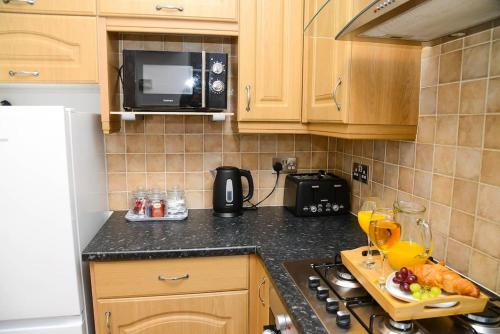 Delightful 2 bed town centre house, sleeps 4 in Barnsley