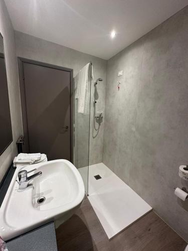 Confidence Hotel Europa - 화장실