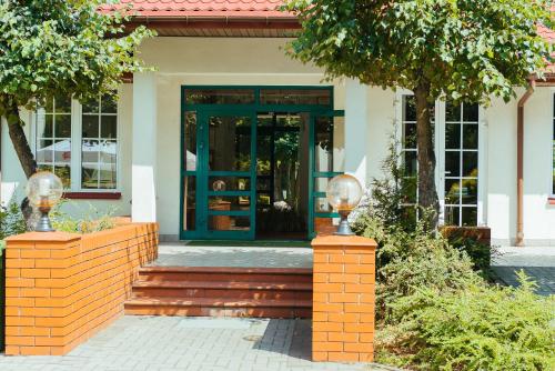 Hotel Pod Sosnami in Sobienie Szlacheckie