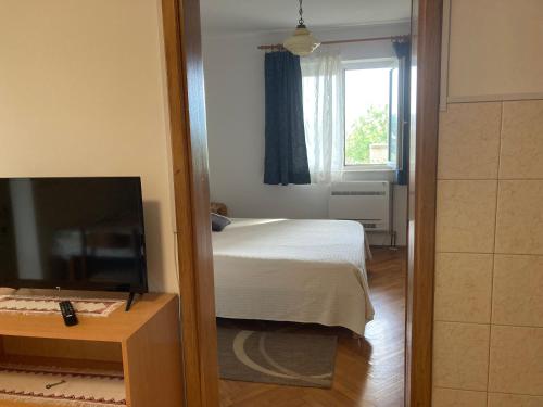 Apartments Deranja - image 12