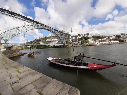 Muralha da Barca Apartamentos -Fique no centro do Porto junto a ponte D-Luis IRNAL nº13939 Al,5848 Al, 6419 AL-Chamada para a rede móvel nacional, Porto (fotografie 5)