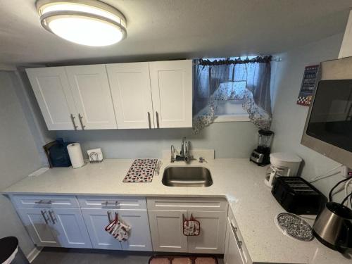 Nice 3 bedrooms apt 4 lovely group family 15 mins 2 NY City.