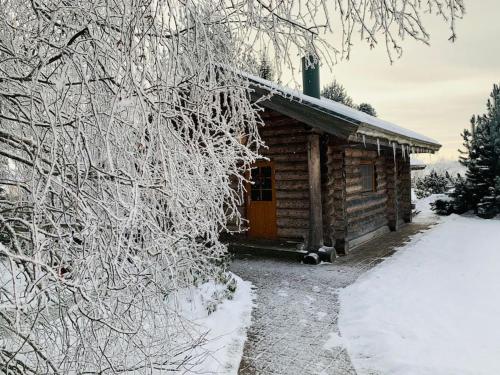 Russet & Rowanberry - Russet Holiday House