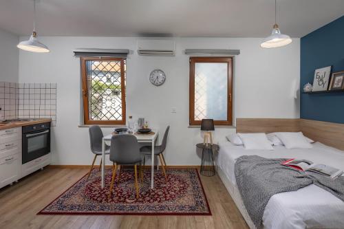 Apartment room in Agostini - Contactless apartments Vukovarska - FREE PARKING