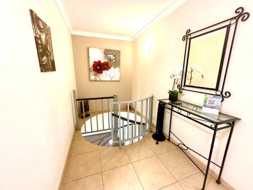 Charming 3 bedroom apartment 5