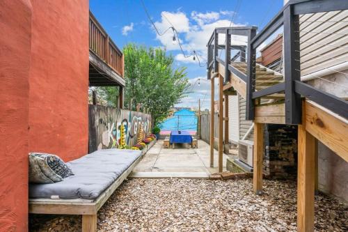 New Garden Apartment in South Shore! in Pittsburgh, USA