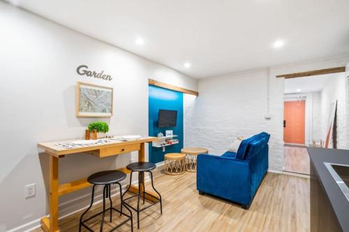 New Garden Apartment in South Shore! in Pittsburgh, USA
