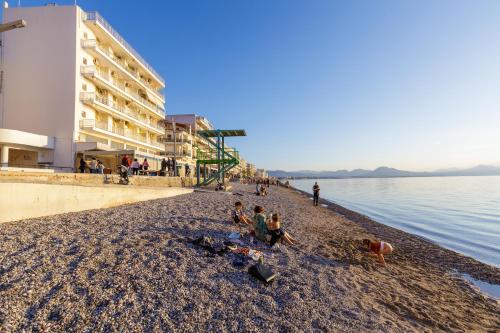 CiTYZen Hotel in Лутракі