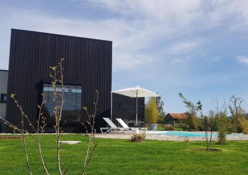 Viesnīcas āriene, Der Schwarzbau - Luxus Ferienhaus und Ferienwohnung in Runding