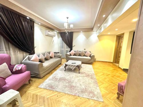 apartment 3BR 3BD Al-Mohandeseen District شارع محي الدين أبو العز الرئيسي