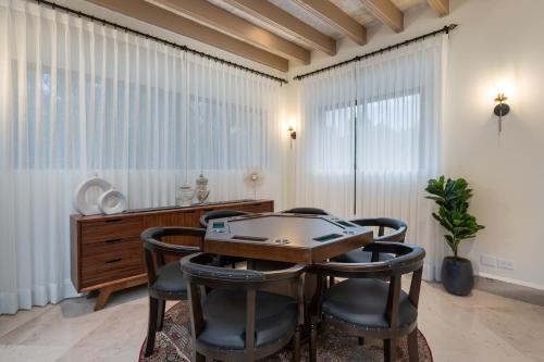 Casa Lu, Modern 3BR Home in Centro with Private Rooftop