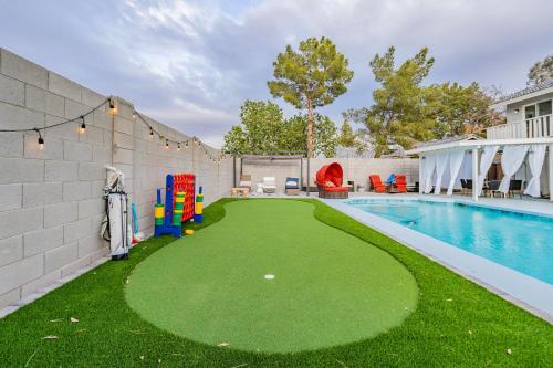 Family Fun House with Heated Pool & Hot Tub & Pool Table in Chandler