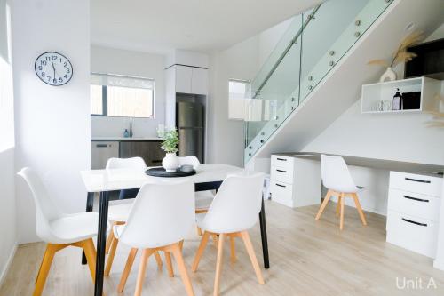 المرافق, Modern Howick Town House Fibre WiFi Netflix in هوويك