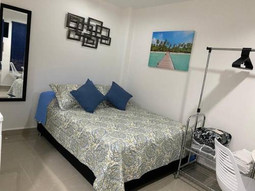 One-Bedroom Apartment image 9