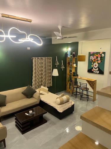 Party villa 4bhk