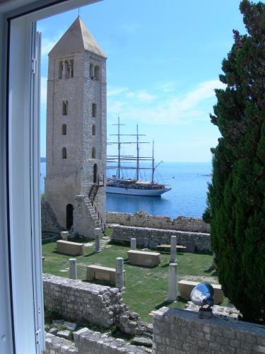 Apartment Nada Apartment Nada