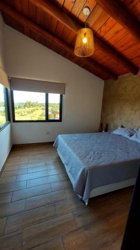 2 bedrooms, 6 beds
