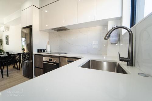 مطبخ, Modern Howick Town House Fibre WiFi Netflix in هوويك