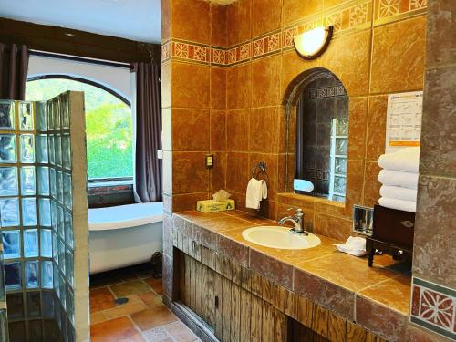 Hotel Hacienda Ventana del Cielo - 화장실